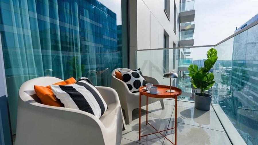 Apartament cu 2 camere semidecomandat, mobilat în Aviației
