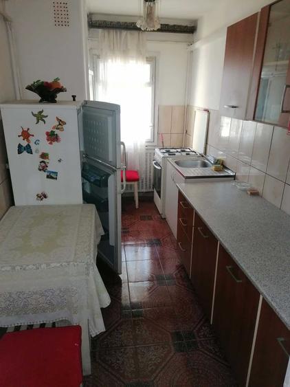 Apartament cu 2 camere decomandat în Exterior Vest