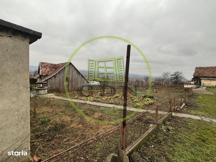 Casă cu 3 camere în Sântămărie