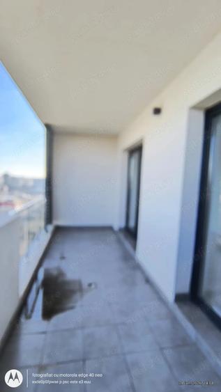 Apartament cu 5 camere semidecomandat în Fundeni