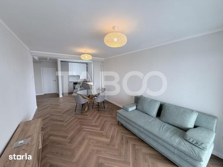 Apartament cu 3 camere decomandat în Cristian