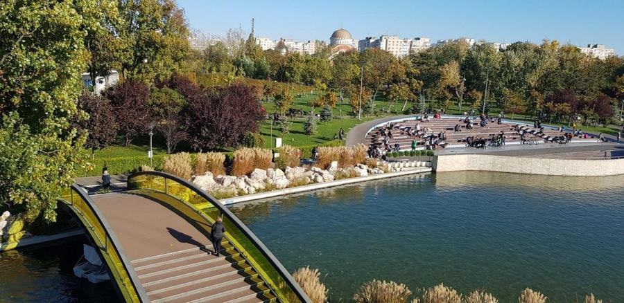 Apartament cu 3 camere semidecomandat în Drumul Taberei