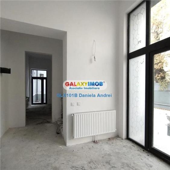 Casă individuală cu 40 camere cu Teren 885 Mp în Calea Victoriei