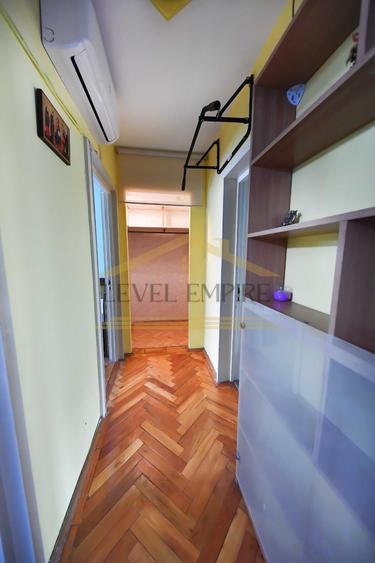 Apartament cu 3 camere semidecomandat, mobilat în Gorjului