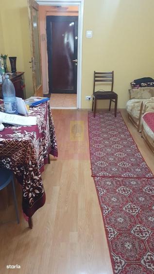 Apartament cu 3 camere decomandat în Morarilor
