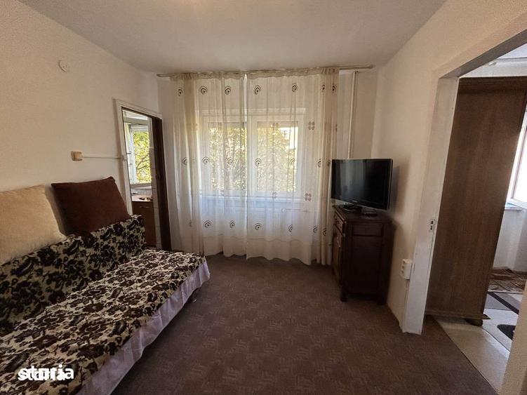 Apartament cu 2 camere semidecomandat în Grădiște