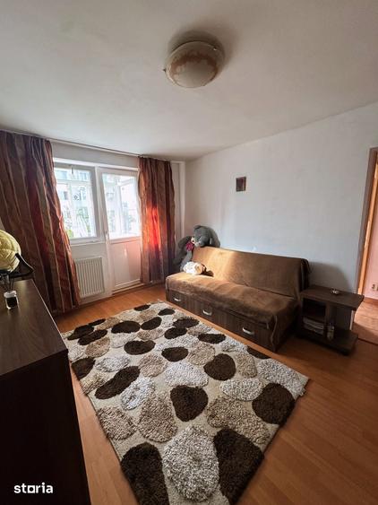 Apartament cu 2 camere semidecomandat în Pantelimon