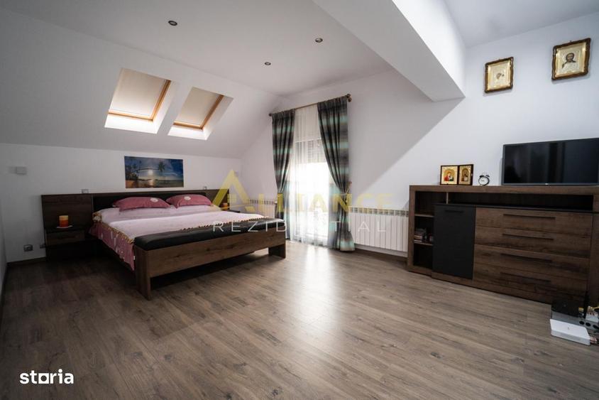 Casă cu 6 camere cu Teren 350 Mp în Berceni