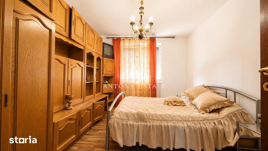 Casă cu 4 camere cu Teren 1130 Mp în Sântandrei