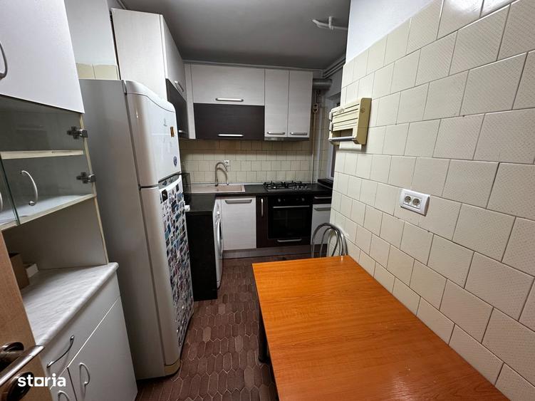 Apartament cu 3 camere decomandat în Militari