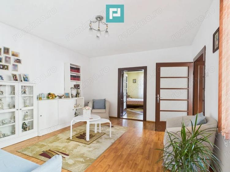 Casă cu 4 camere cu Teren 1007 Mp în Central