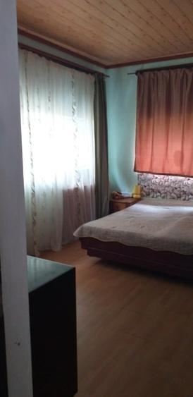 Casă individuală cu 5 camere cu Canalizare în Ocoliș