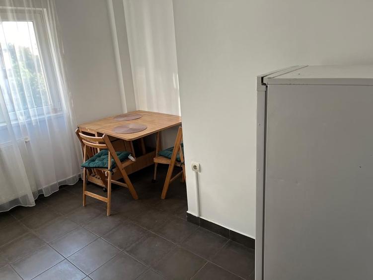 Apartament cu 2 camere decomandat în Gorjului