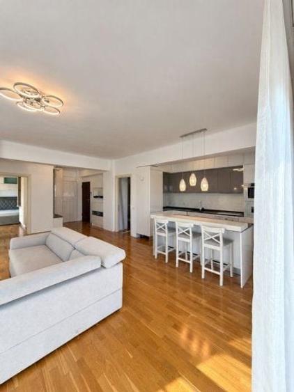 Apartament cu 3 camere decomandat, mobilat în Aviației