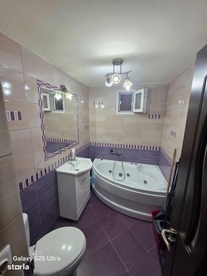 Apartament cu 2 camere decomandat în Tolstoi