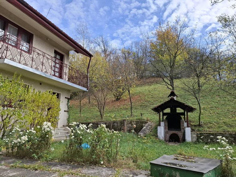 Casă individuală cu 3 camere cu Teren 747 Mp în Bughea de Jos