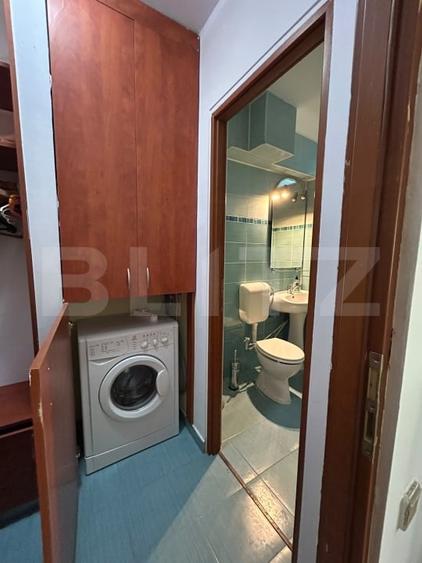 Apartament cu 2 camere semidecomandat, mobilat în Semicentral