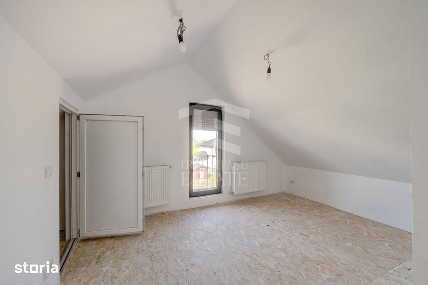 Casă cu 4 camere cu Teren 380 Mp în Apărătorii Patriei