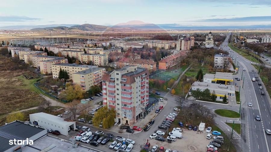 Apartament cu 3 camere decomandat în Triaj