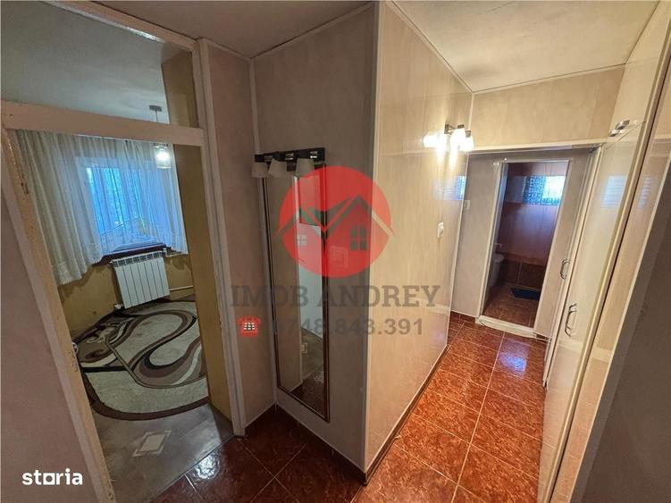 Apartament cu 2 camere decomandat în E3