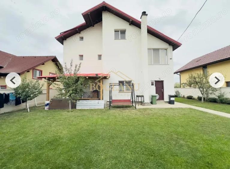 Casă cu 6 camere în Dudeștii Noi