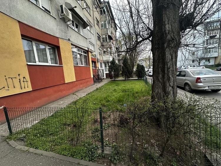 Spațiu comercial, de 70 mp, în Central