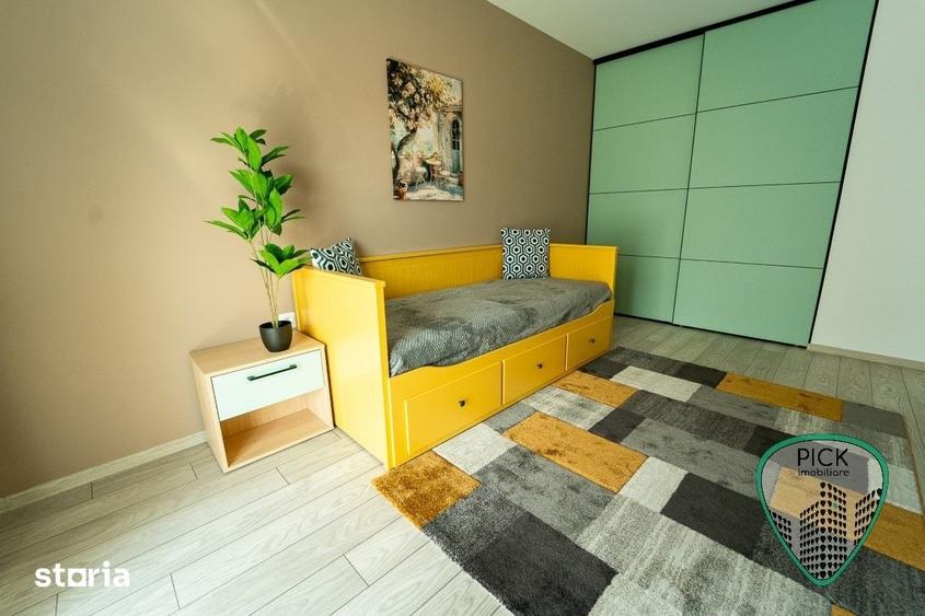 Apartament cu 3 camere decomandat în Libertății