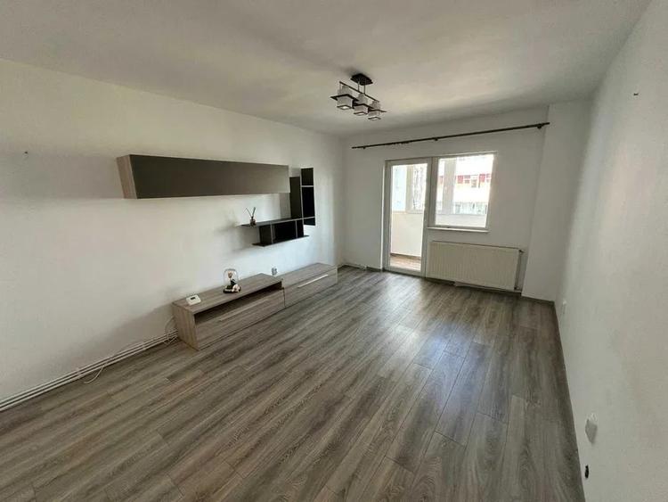 Apartament cu 3 camere decomandat, mobilat în Mănăștur