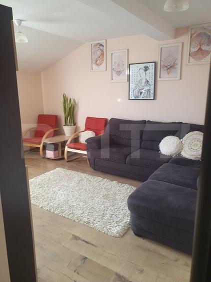 Apartament cu 3 camere decomandat, mobilat în Valea Adâncă