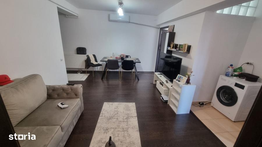 Apartament cu 3 camere pentru inchiriat - 1