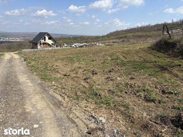 Teren de 700 mp, în Tomești