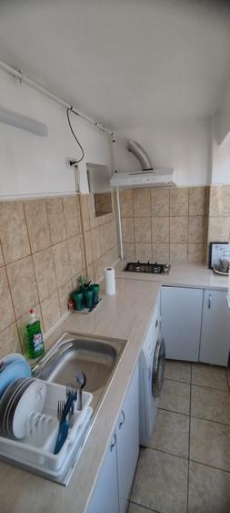 Garsonieră decomandată în Central