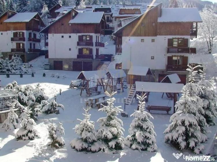 Apartament cu 3 camere decomandat în Poiana Brașov
