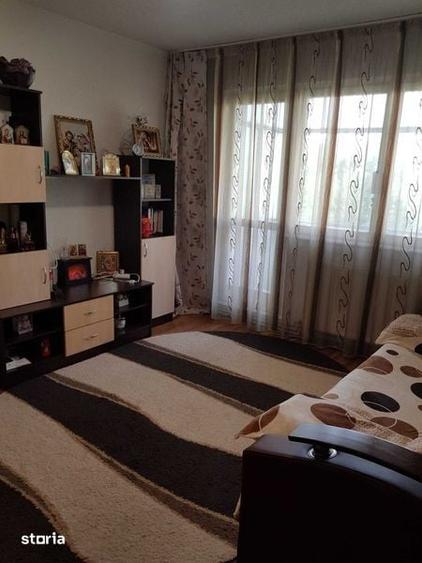 Apartament cu 2 camere semidecomandat în Astra