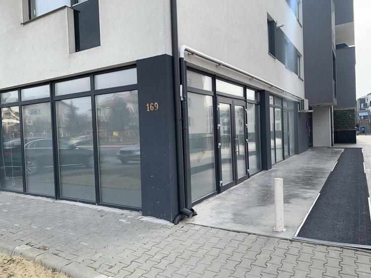 Spațiu comercial, de 70 mp, în Central