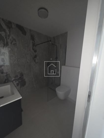 Apartament cu 3 camere decomandat în Ștrand