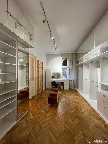 Apartament cu 4 camere semidecomandat în Ultracentral