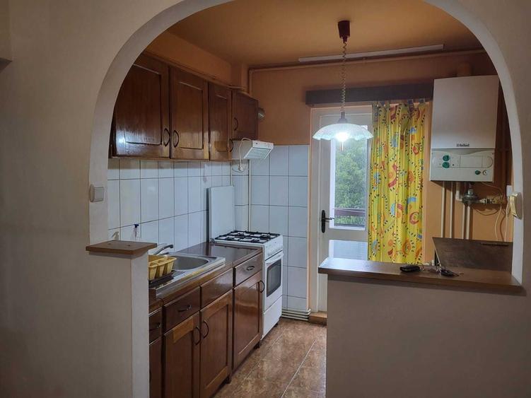 Apartament cu 2 camere decomandat în Cristian