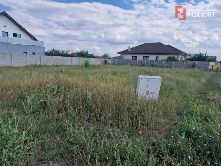 Teren Construcții intravilan de 718 mp, în Moșnița Veche