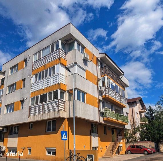 Apartament cu 3 camere decomandat, mobilat în Aviației