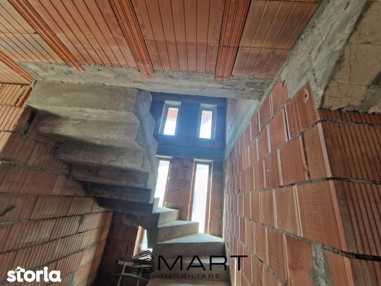 Casă cu 5 camere cu Teren 500 Mp în Șura Mare