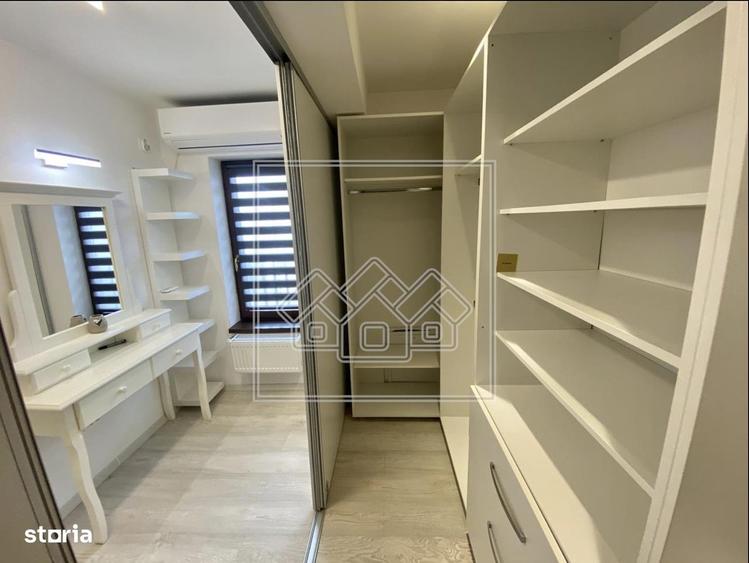 Casă cu 4 camere în Șelimbăr
