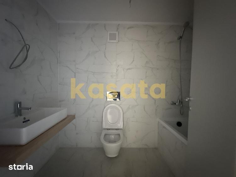 Apartament cu 3 camere în Tei