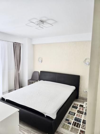 Apartament cu 2 camere semidecomandat, mobilat în Herăstrău
