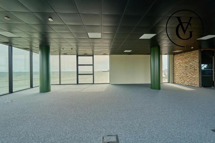 Spațiu comercial, de 963.90002441406 mp, în Peninsula