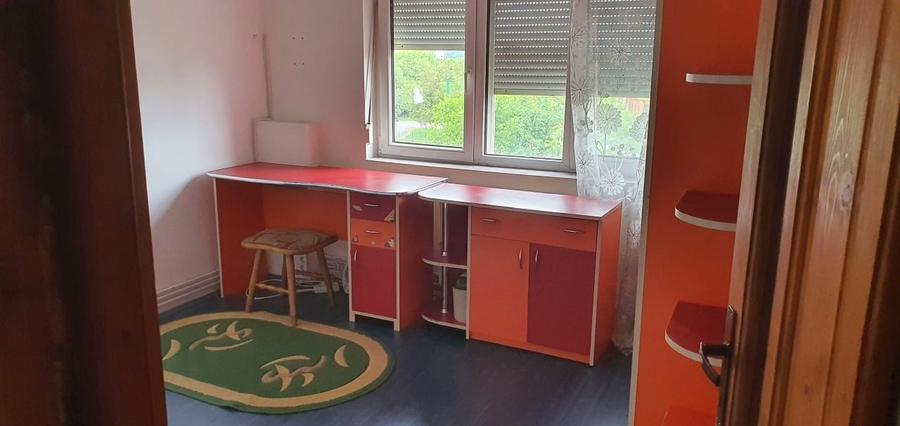 Apartament cu 3 camere, mobilat în Soarelui