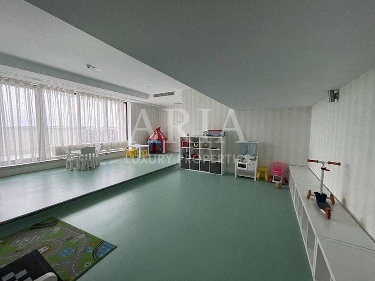 Apartament cu 4 camere decomandat, mobilat în Pipera