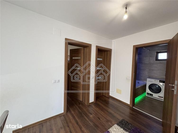 Casă cu 4 camere în Central