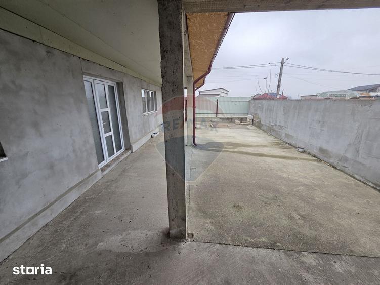Casă cu 3 camere cu Teren 1000 Mp în Țifești