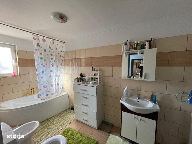Casă cu 4 camere cu Teren 380 Mp în 1 Mai